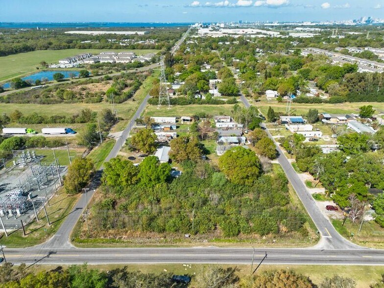 7623 51st Ave, Tampa, FL à vendre - Aérien – Image 3 sur 15