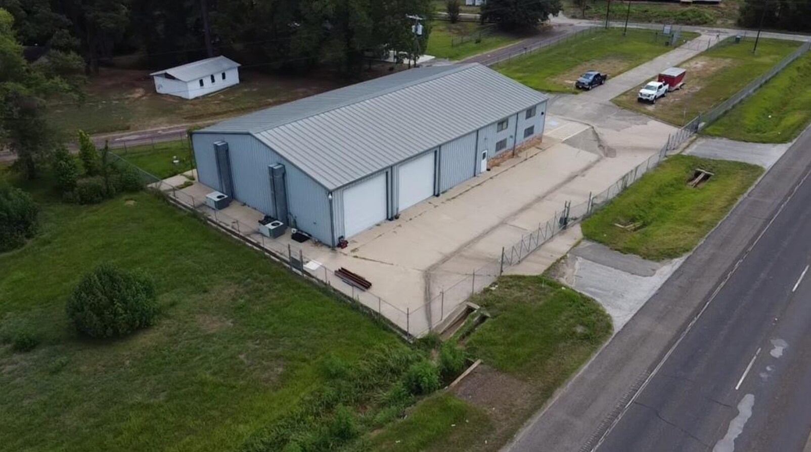 8424 N HWY 69, Pollok, TX à vendre Photo principale– Image 1 sur 74