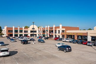 Plus de détails pour 3701-3775 S Cooper St, Arlington, TX - Local commercial à louer