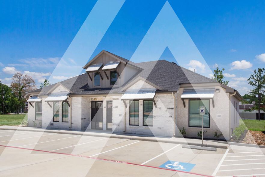 31368 Nichols Sawmill Rd, Magnolia, TX à louer - Photo de l’immeuble – Image 3 sur 13