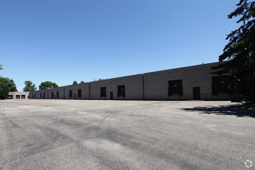 15301 Highway 55 W, Plymouth, MN à louer - Photo de l’immeuble – Image 3 sur 3