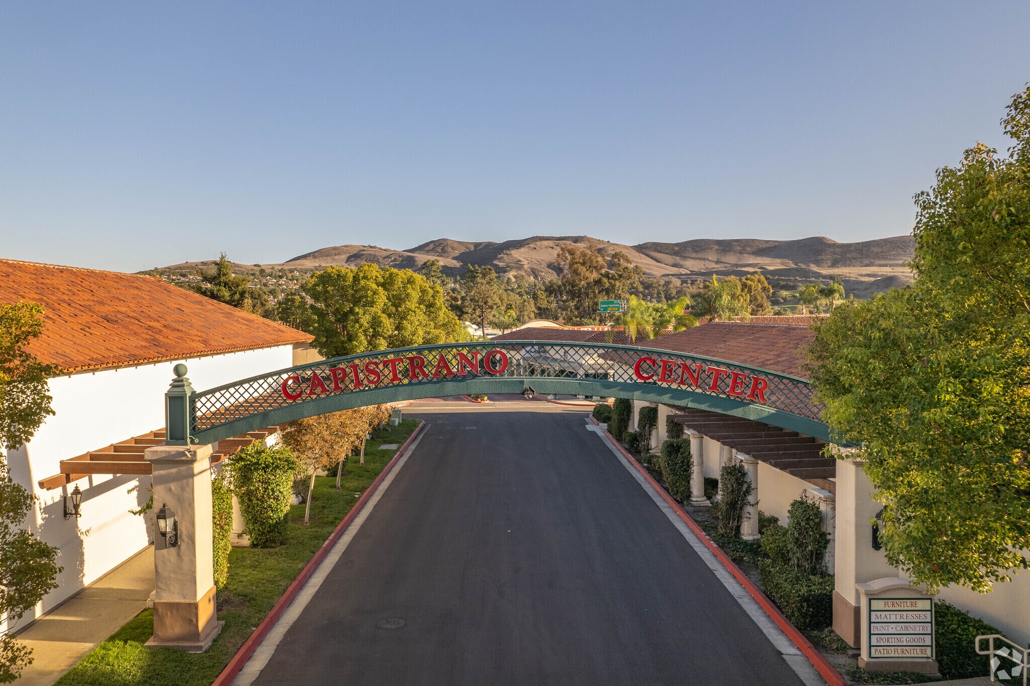 31894-31896 Plaza Dr, San Juan Capistrano, CA à louer Photo de l’immeuble– Image 1 sur 8