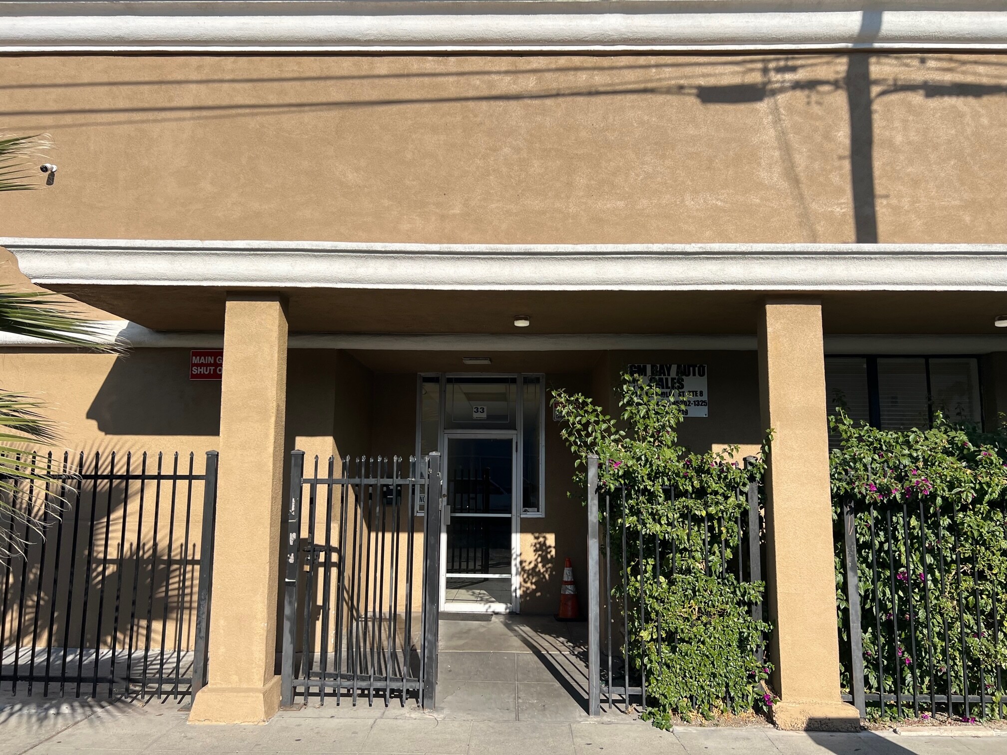 33 E Magnolia St, Stockton, CA à louer Photo principale– Image 1 sur 96
