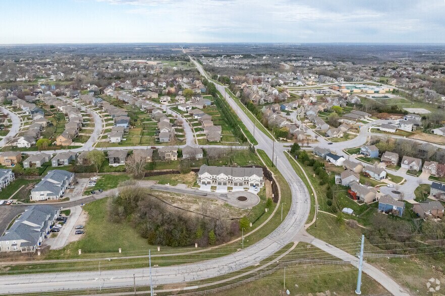 1094 N Findley St, Olathe, KS à vendre - Aérien – Image 2 sur 24