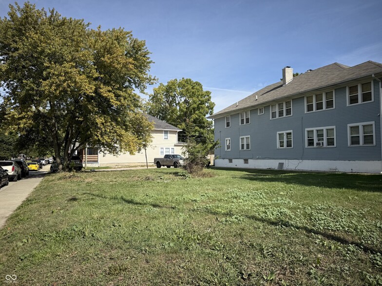 2002 Washington st, Indianapolis, IN à vendre - Photo principale – Image 1 sur 1