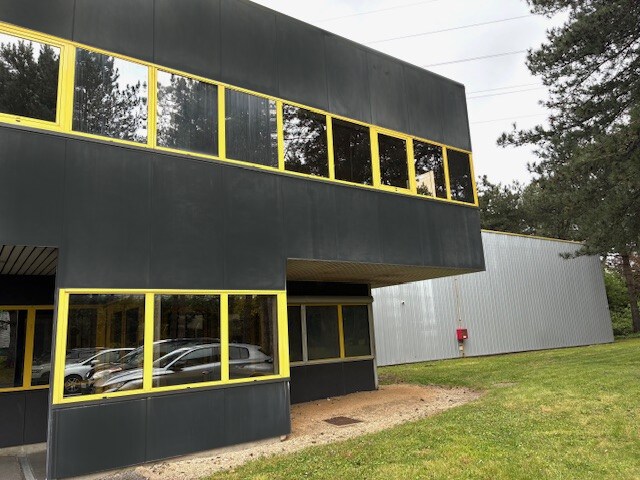 348 Rue Marcel Paul, Saran à louer - Photo de l’immeuble – Image 2 sur 7