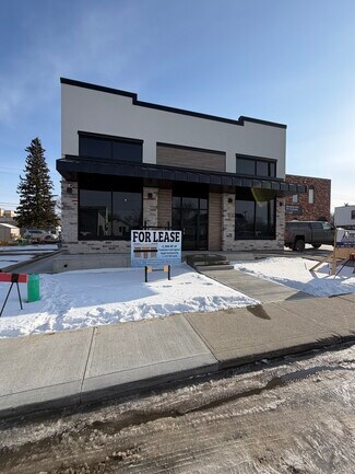 Plus de détails pour 5011 49 Av, Leduc, AB - Local commercial à louer
