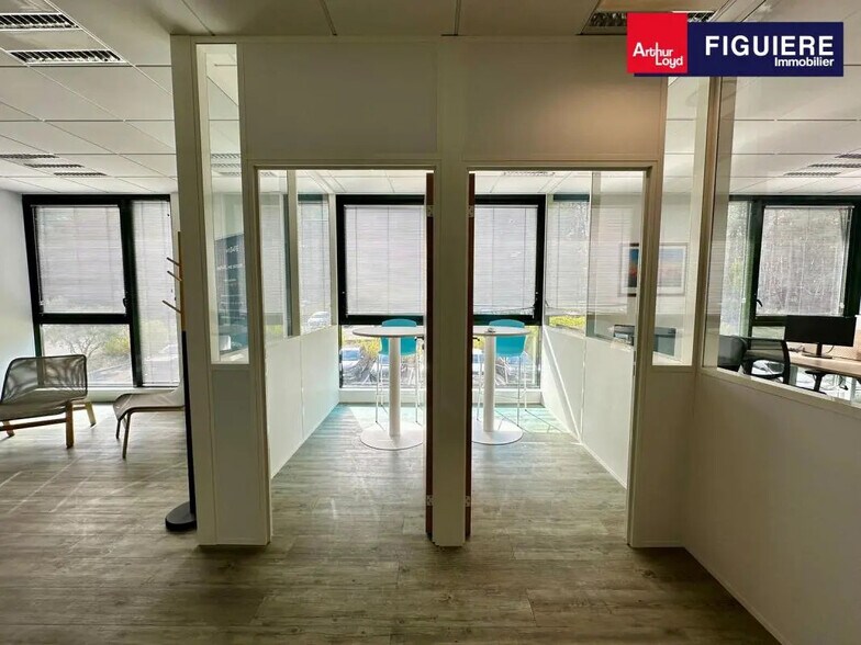 595 Rue Pierre Berthier, Aix-en-Provence à louer - Photo intérieure – Image 2 sur 13