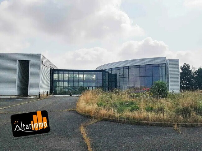 Plus de détails pour Local d’activités à vendre