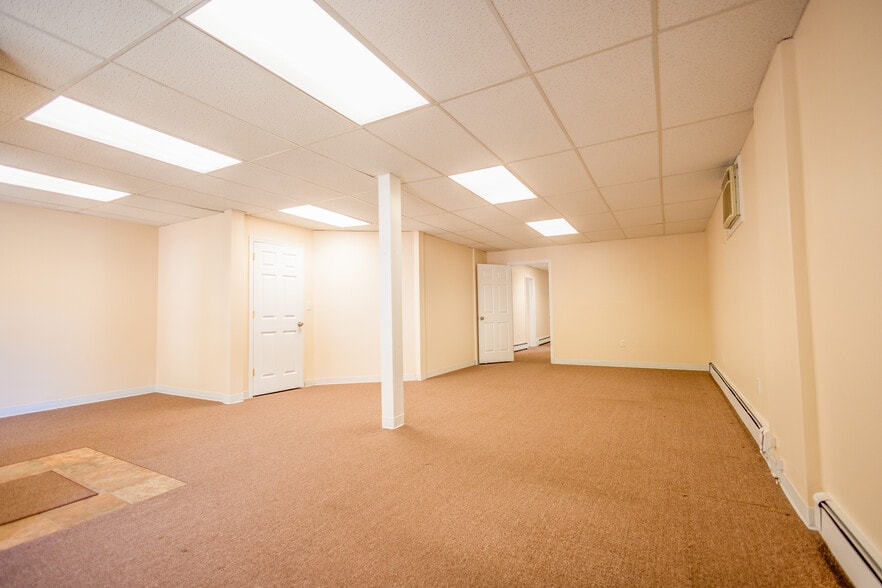 33 Union St, East Walpole, MA à louer - Photo de l’immeuble – Image 2 sur 31