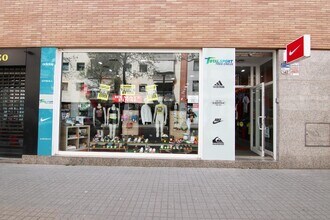 Local commercial dans Sabadell, Barcelona à louer Photo de l’immeuble– Image 1 sur 14