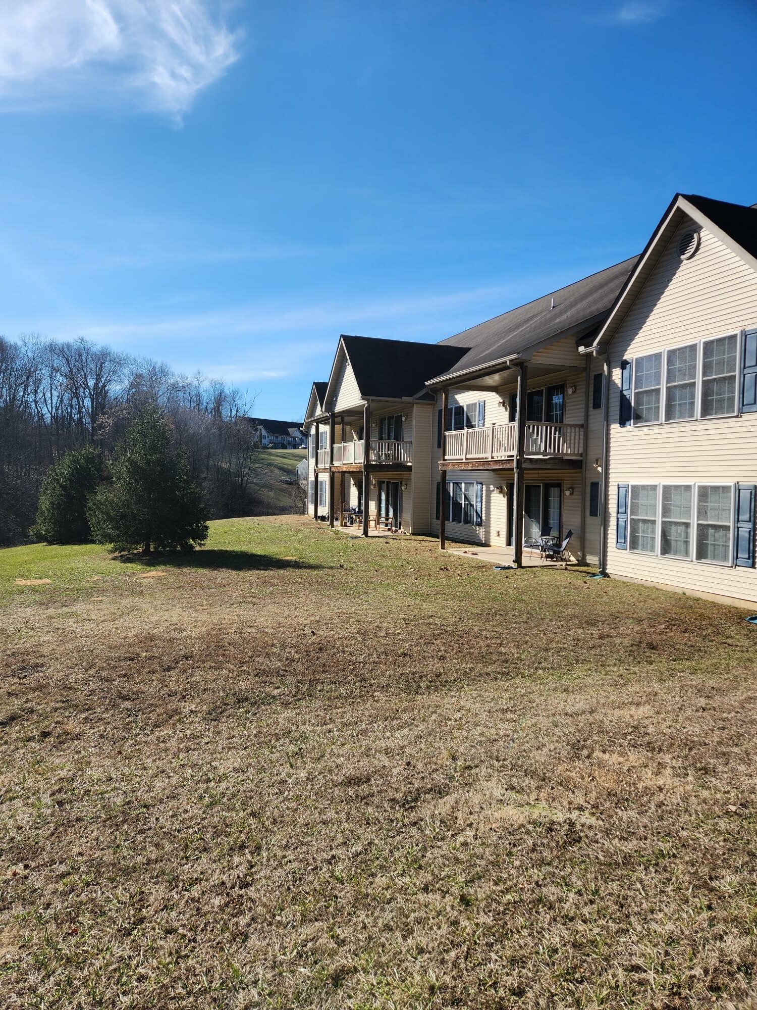 21 Forevergreen Dr, Falling Waters, WV à vendre Photo de l’immeuble– Image 1 sur 5
