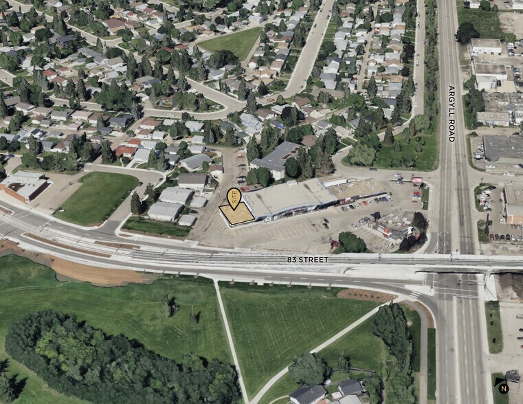 6835 83rd St, Edmonton, AB à louer - Aérien – Image 2 sur 2