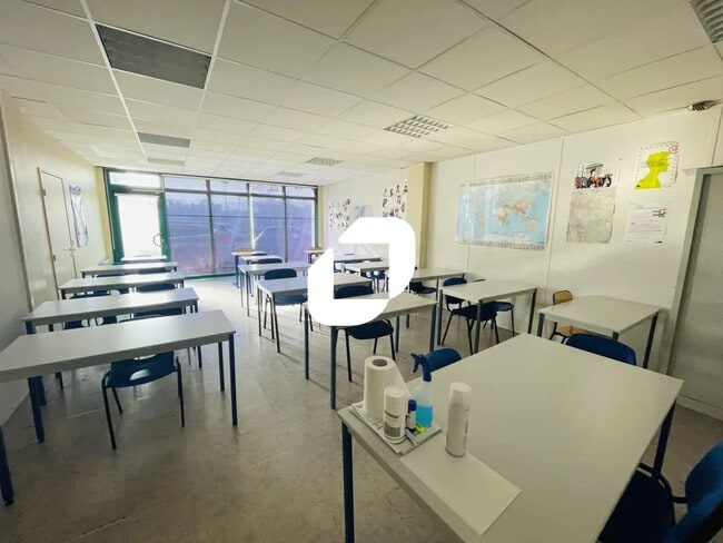 Plus de détails pour Bureau à louer