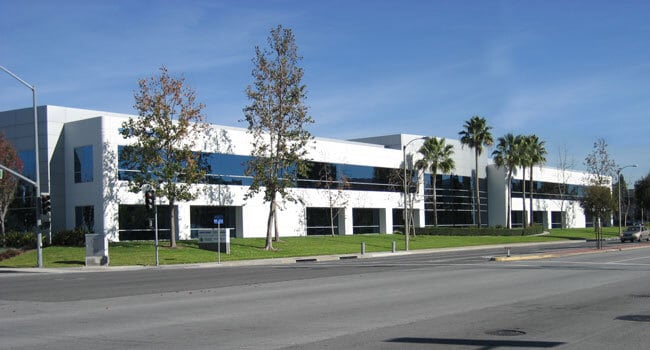 6261 Katella Ave, Cypress, CA à louer Photo de l’immeuble– Image 1 sur 2