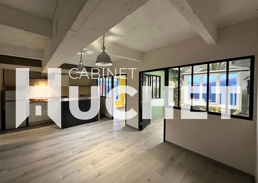 Bureau dans Cormelles-le-Royal à louer - Photo intérieure – Image 2 sur 3