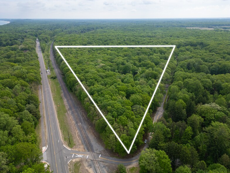 0 Red Arrow Highway, Lakeside, MI à vendre - Photo de l’immeuble – Image 1 sur 4