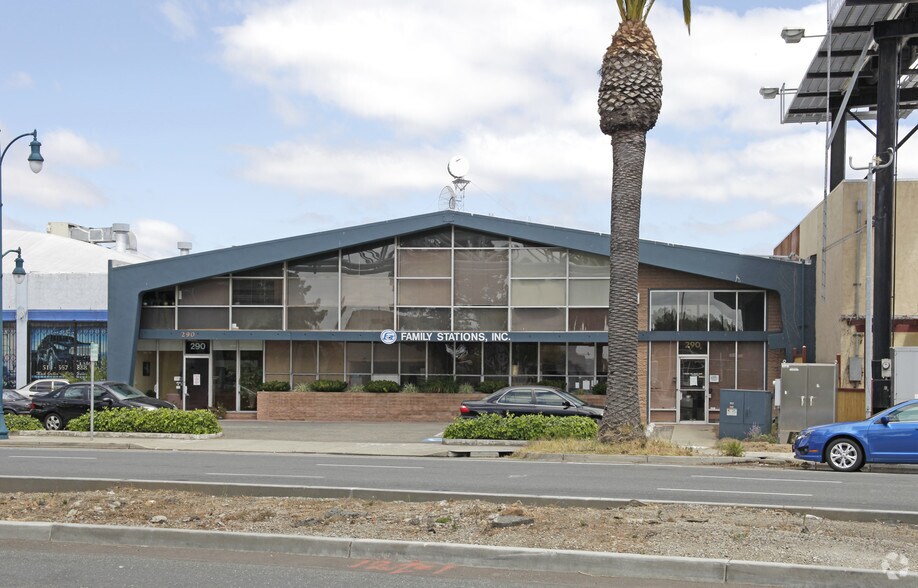 290 Hegenberger Rd, Oakland, CA à vendre - Photo principale – Image 2 sur 10