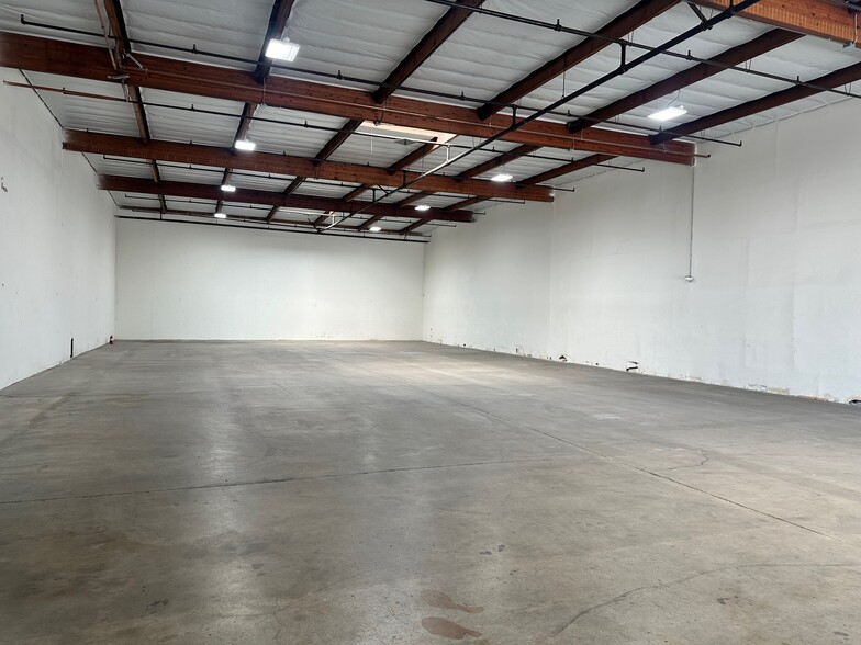301-445 N Figueroa St, Wilmington, CA à louer - Photo de l’immeuble – Image 3 sur 34
