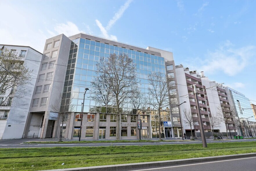 Bureau dans Paris à louer - Photo de l’immeuble – Image 3 sur 8