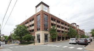 Plus de détails pour 200-318 E Water St, Charlottesville, VA - Local commercial à vendre