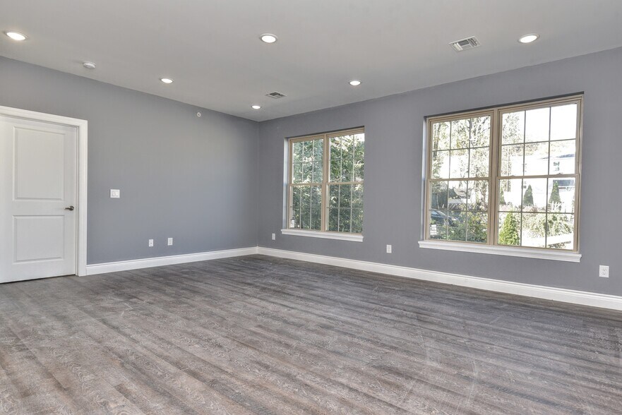 50 N 4th St, Paterson, NJ à vendre - Photo de l’immeuble – Image 2 sur 5