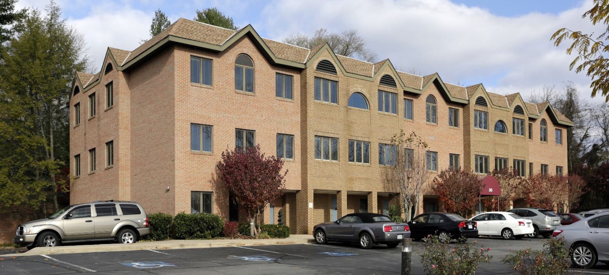 243 Church St, Vienna, VA à louer Photo intérieure– Image 1 sur 11