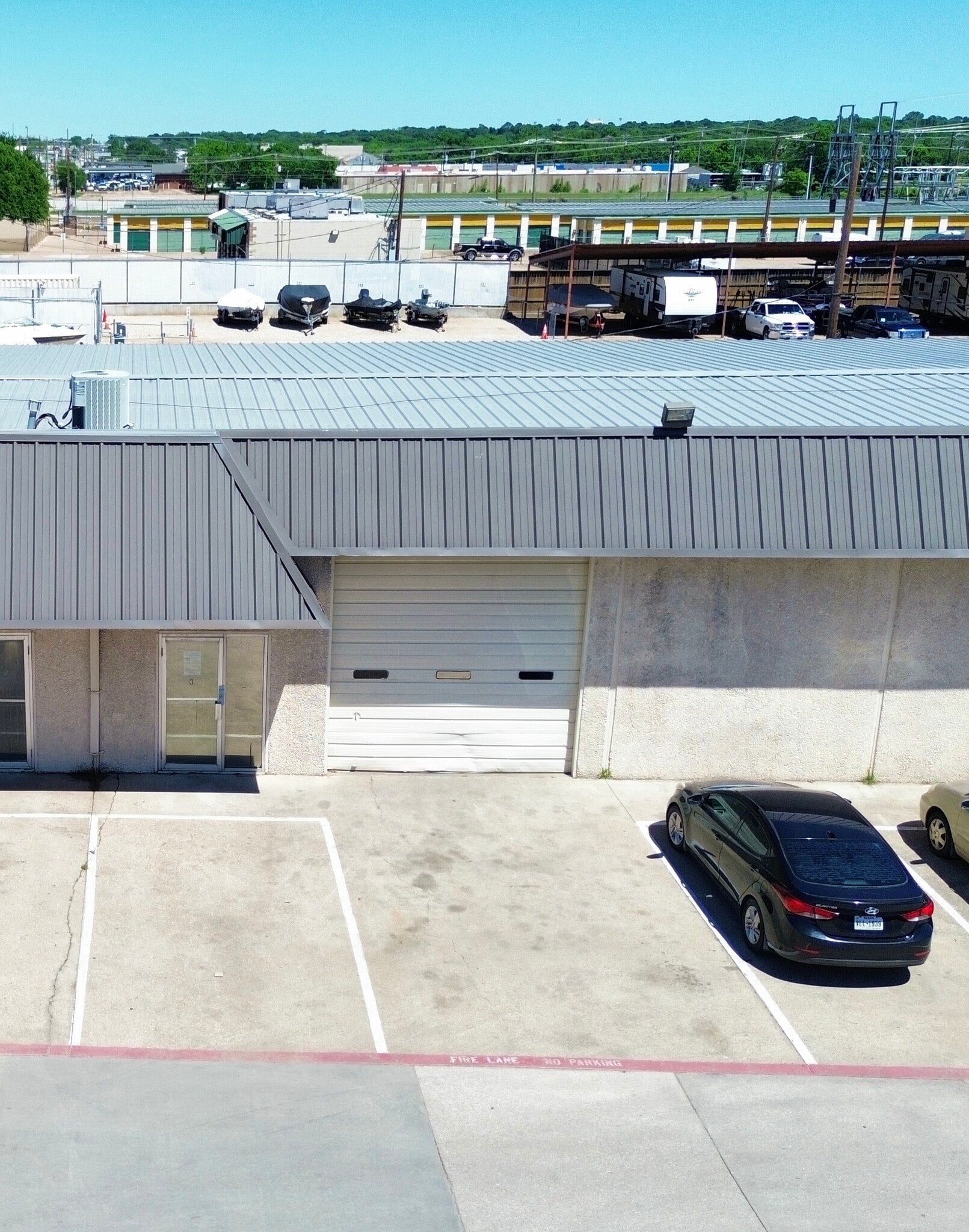 2800 W Division St, Arlington, TX à louer Photo de l’immeuble– Image 1 sur 7