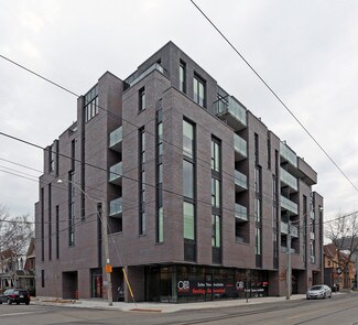 Plus de détails pour 1075 Queen St E, Toronto, ON - Local commercial à louer