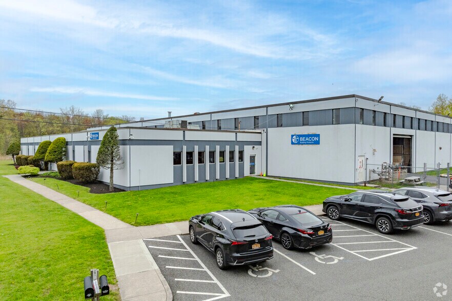 2 Great Pasture Rd, Danbury, CT à louer - Photo principale – Image 1 sur 13