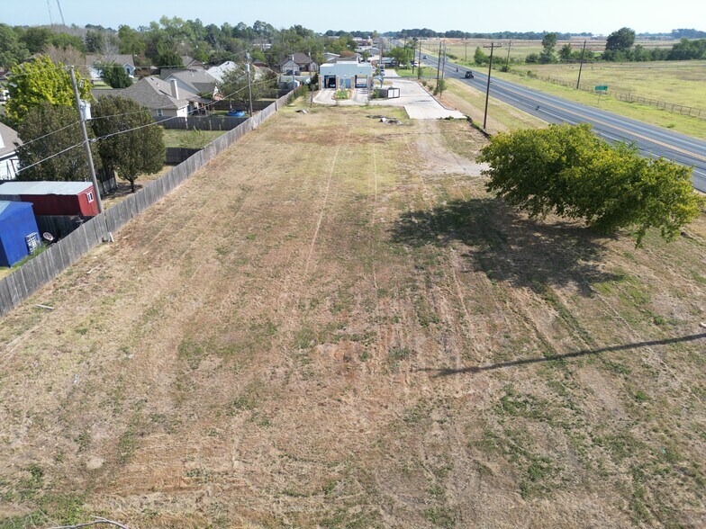 404 N Hwy 377, Aubrey, TX à vendre - Photo de l’immeuble – Image 3 sur 5