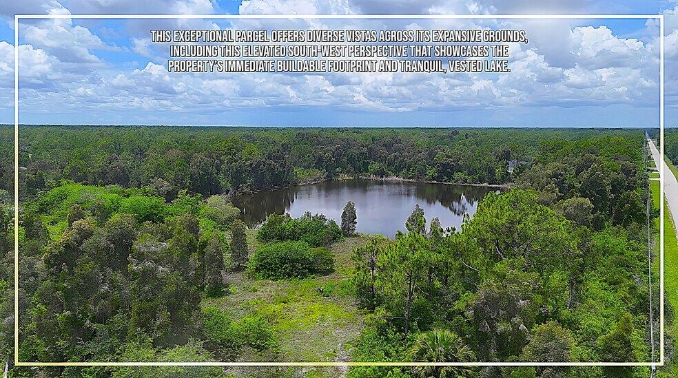 3275 Desoto Blvd N, Naples, FL à vendre - Photo de l’immeuble – Image 3 sur 8