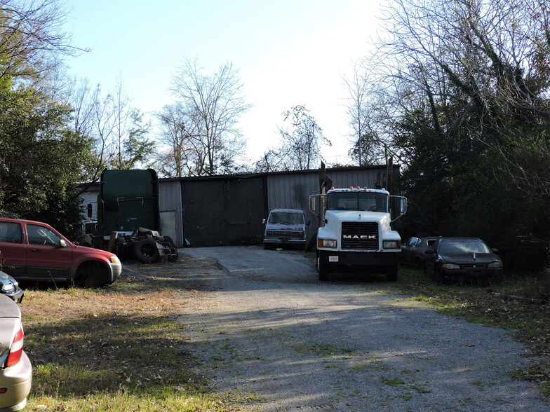 Gray Highway, Woolfolk Street, Clinton R portefeuille de 5 biens à vendre sur LoopNet.fr - Photo principale – Image 3 sur 5