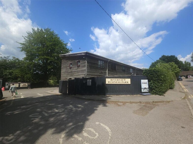 Station Rd, Forest Row à vendre - Photo de l’immeuble – Image 3 sur 5
