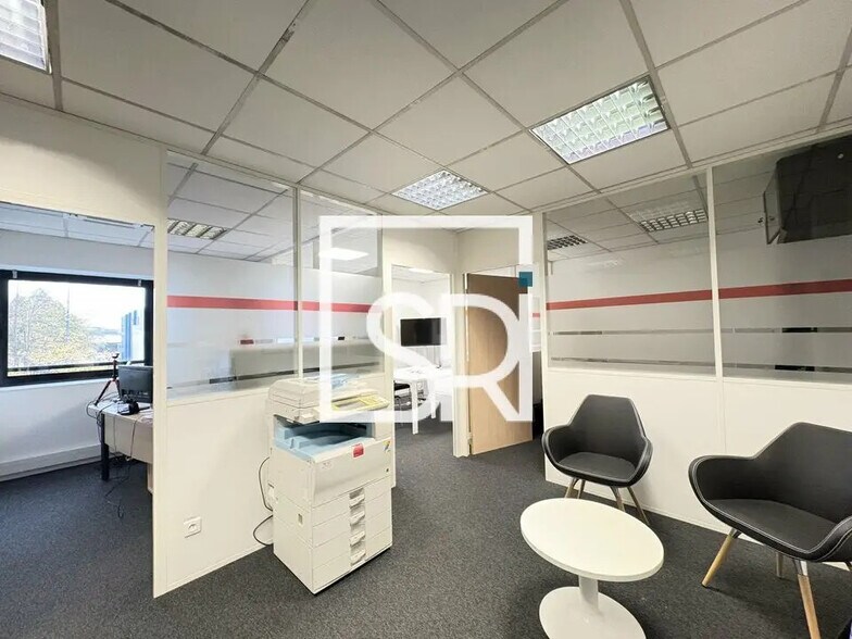 Bureau dans Clermont-Ferrand à louer - Photo intérieure – Image 3 sur 10