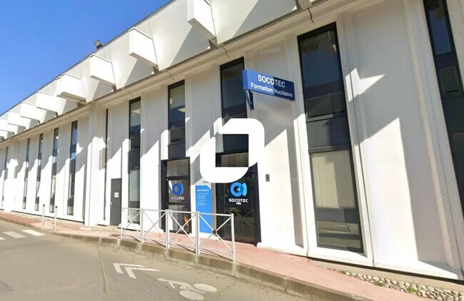 Plus de détails pour Bureau, Local d'activités à louer
