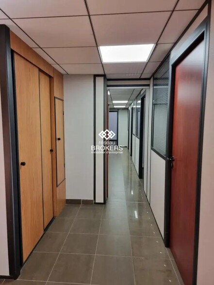 Bureau dans Montpellier à louer - Photo de l’immeuble – Image 3 sur 7