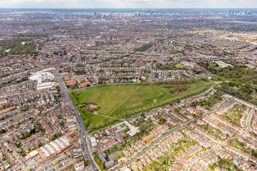 6 Streatham Cmn S, Londres à louer - Photo de l’immeuble – Image 2 sur 3