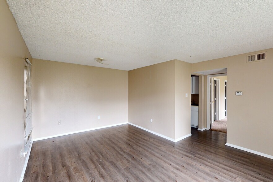 1737 La Annie Dr, Baton Rouge, LA à vendre - Numérisation 3D Matterport – Image 3 sur 25