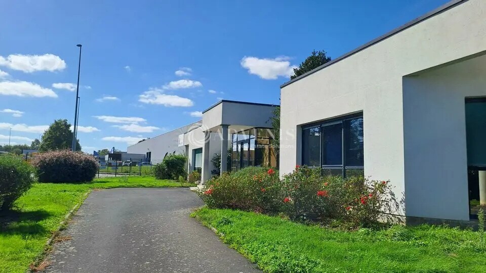 Bureau dans Carquefou à louer - Photo de l’immeuble – Image 2 sur 9
