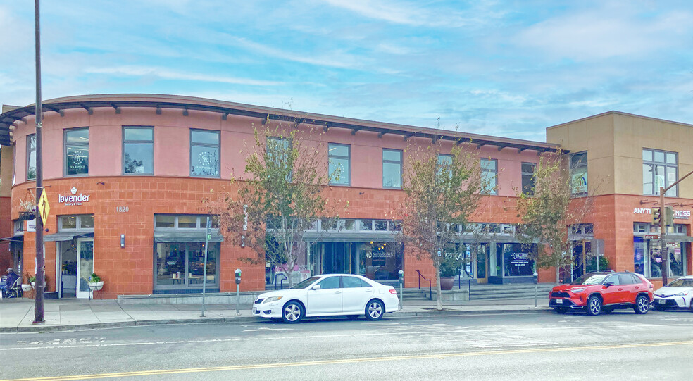 1820 Solano Ave, Berkeley, CA à louer - Photo de l’immeuble – Image 3 sur 13