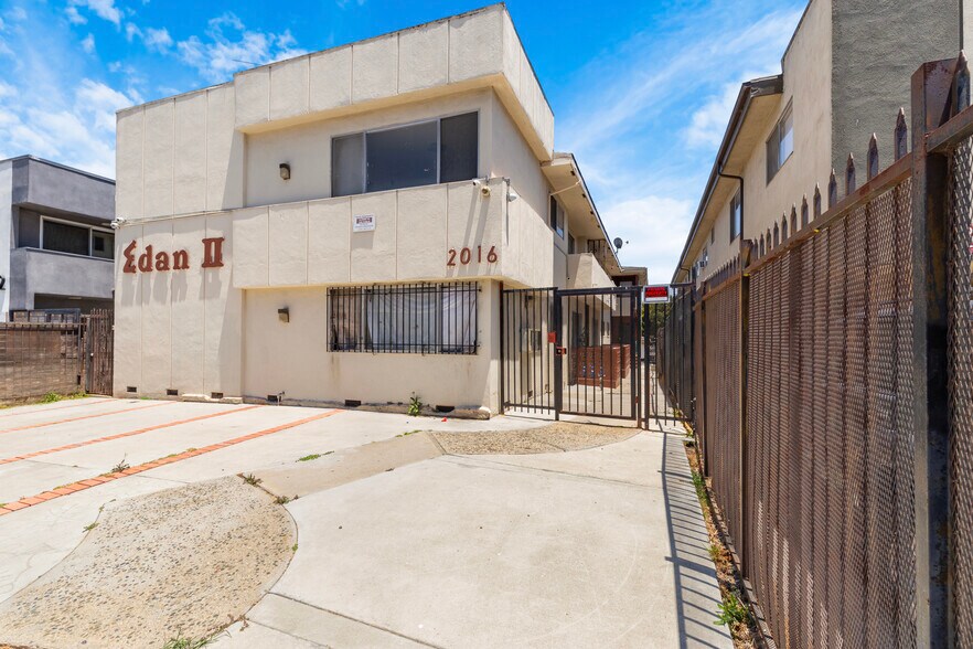 2016 S Bedford St, Los Angeles, CA à vendre - Photo de l’immeuble – Image 3 sur 34