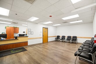 2150 N Waterman Ave, San Bernardino, CA à louer Photo intérieure– Image 2 sur 5