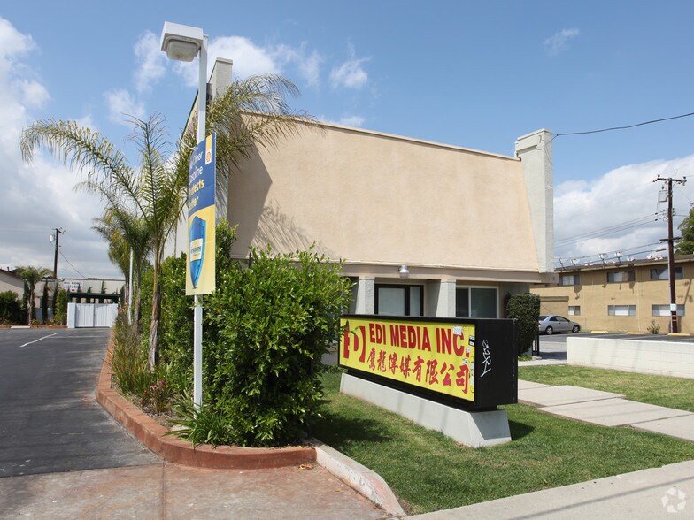 719 N Sunset Ave, West Covina, CA à louer - Photo de l’immeuble – Image 3 sur 39