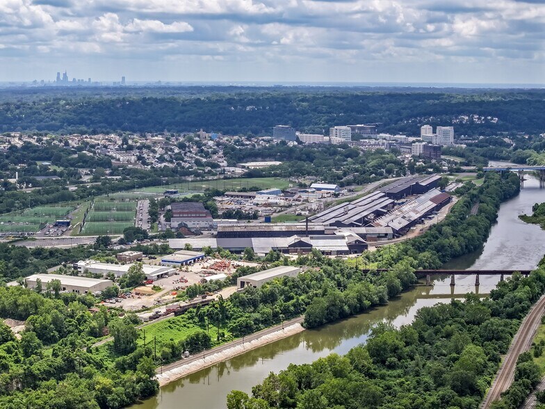 Industrial Redevelopment Opportunity portefeuille de 7 biens à vendre sur LoopNet.fr - Aérien – Image 2 sur 12