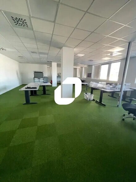 Bureau dans Échirolles à louer - Photo intérieure – Image 2 sur 8