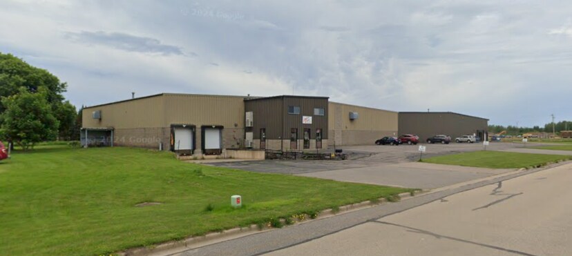 1412 Deleglise St, Antigo, WI à louer Photo principale– Image 1 sur 14