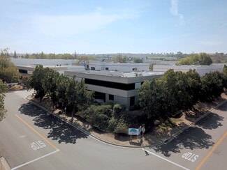 Plus de détails pour 12525 Kirkham Ct, Poway, CA - Industriel/Logistique à louer