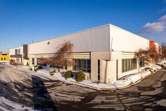 Plus de détails pour 3505-3541 Boul Le Corbusier, Laval, QC - Industriel/Logistique à louer