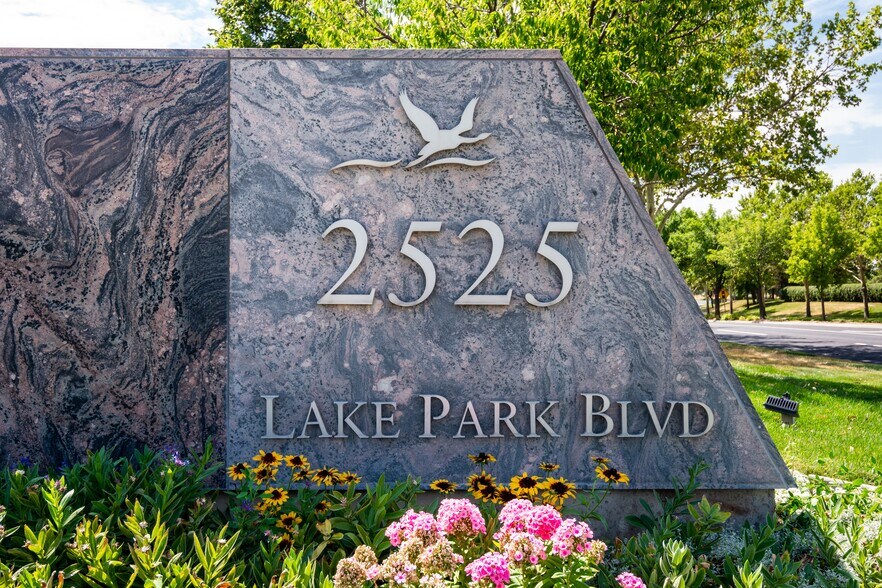 2525 Lake Park Blvd, Salt Lake City, UT à louer - Photo de l’immeuble – Image 3 sur 16